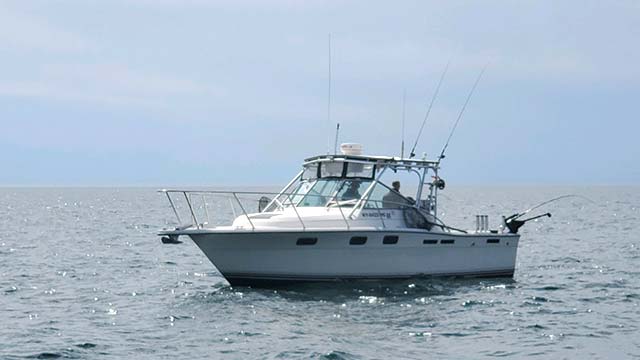 charter boat for fishing in Lake Ontario